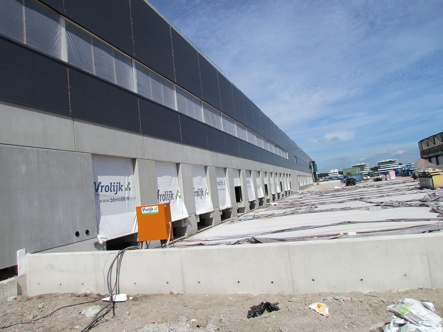 Industriële gevel, lange gevelstrook